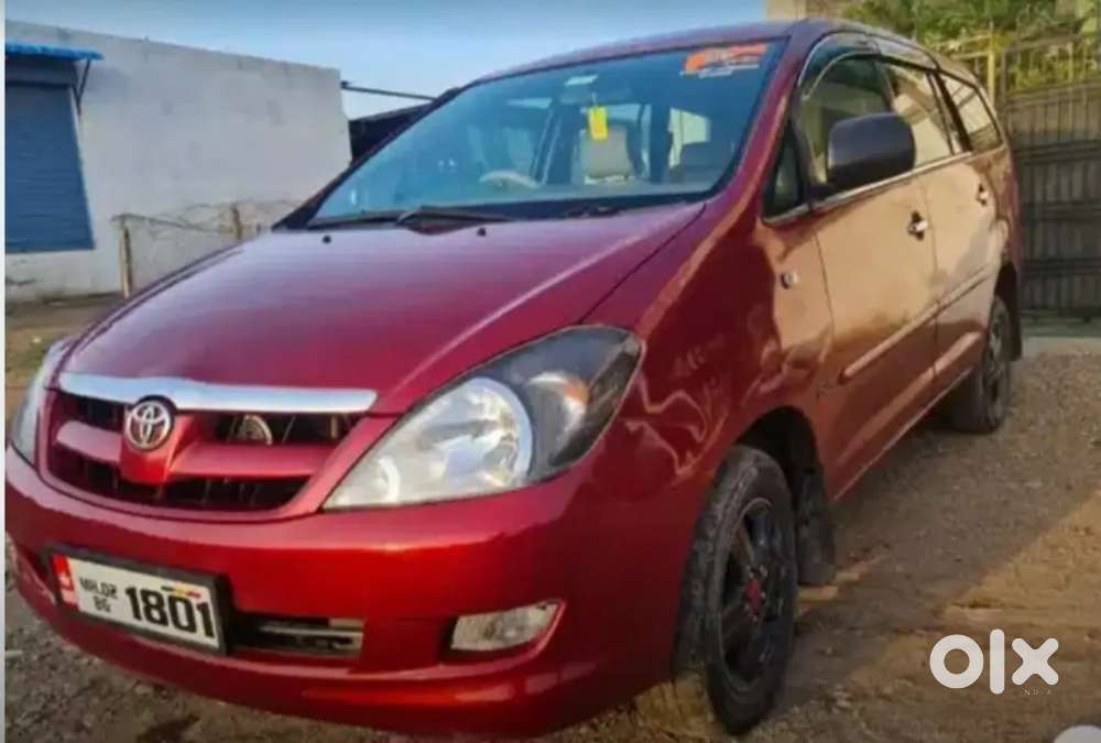 Toyota Innova V Top End Model Well Maintained