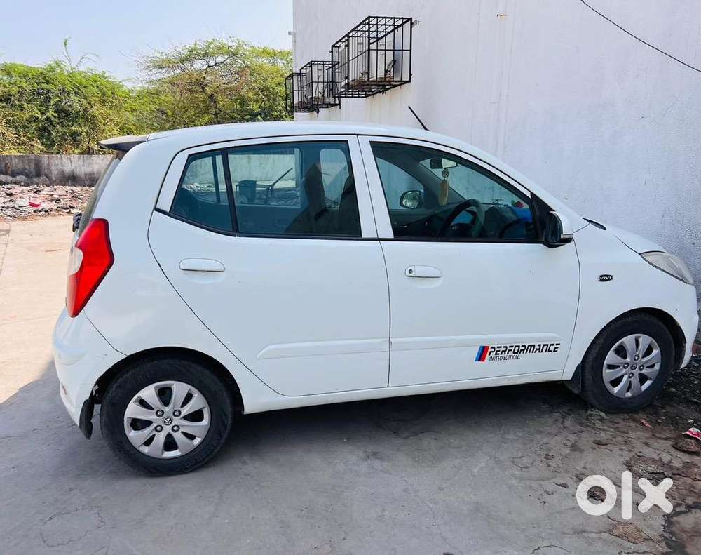 2013 Hyundai Petrol Manual Year Car