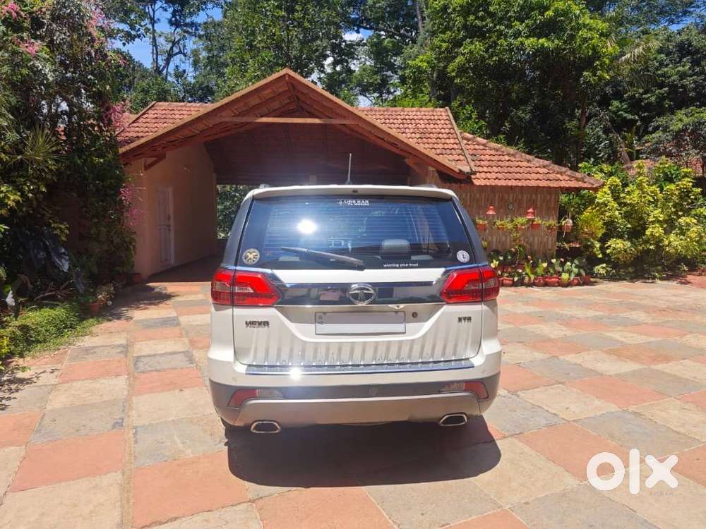 2017 Tata Hexa Xta Automatic  Single Owner (ka12) 85,000 Km