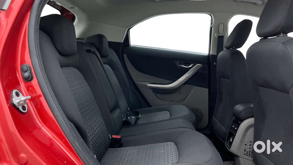 Tata Nexon 1.2 Revotron Xza Plus, 2018, Petrol