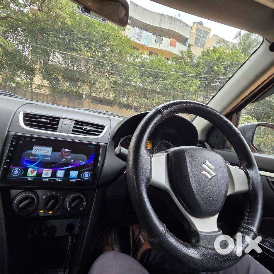 Maruti Suzuki Swift Vxi Abs Bsiv, 2013, Petrol