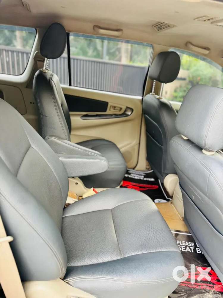 Toyota Innova 2.5 G Diesel 2014