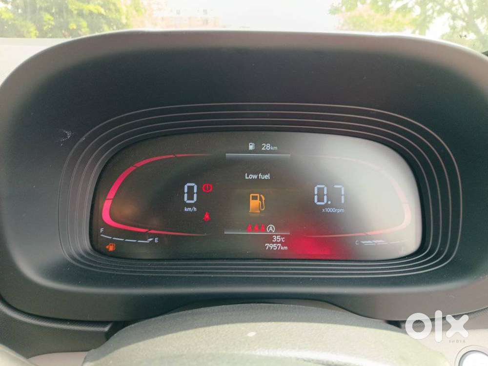 Hyundai Venue 1.2 S (o), 2025, Petrol