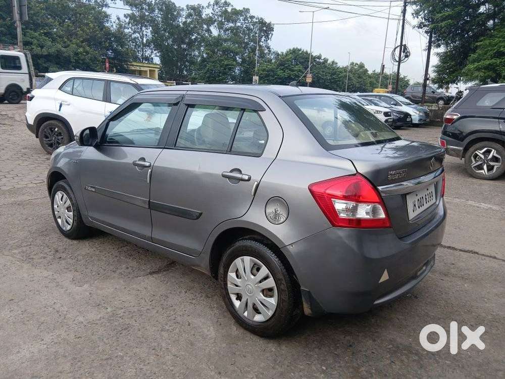 Maruti Suzuki Swift Dzire Vxi Optional, 2015, Petrol