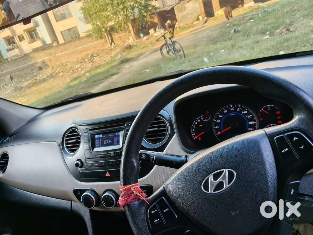 Hyundai Grand I10 Sportz 2015