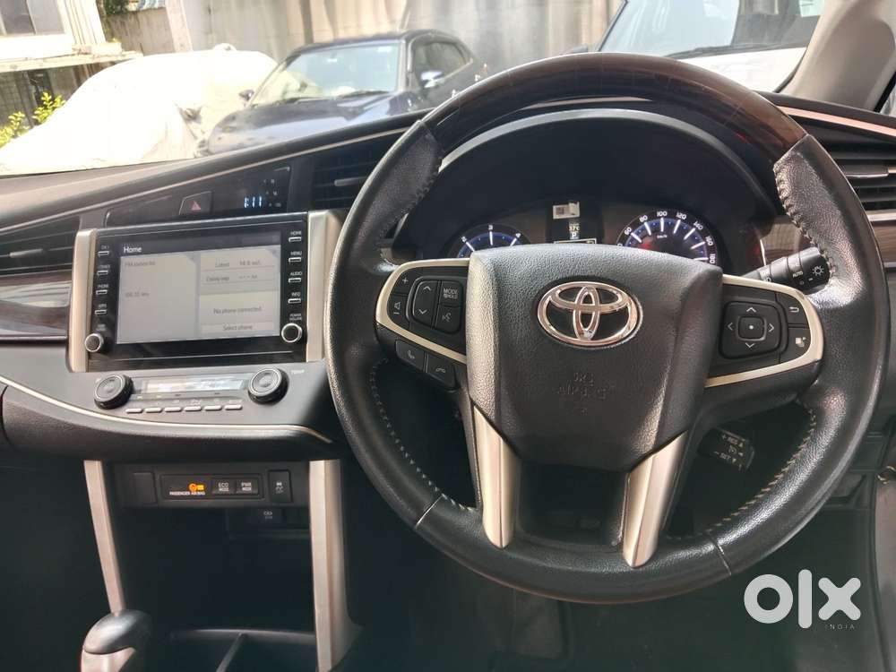 Toyota Innova Crysta 2.7 Zx At, 2022, Diesel
