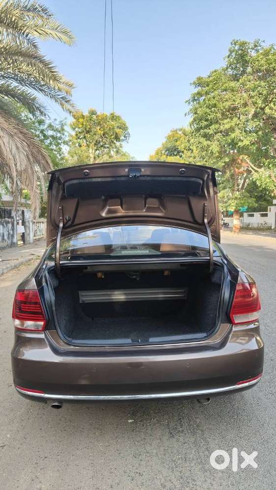 Volkswagen Vento 2010-2013 Petrol Highline At, 2016, Petrol