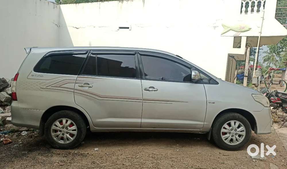 Toyota Innova 2011 Diesel Well Maintained
