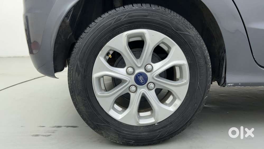 Ford Figo 1.5p Titanium At, 2015, Petrol