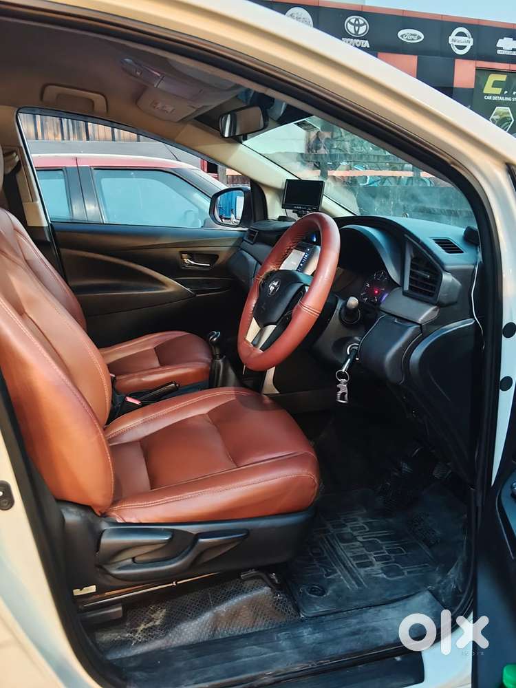 Toyota Innova Crysta 2.4 G Mt, 2018, Petrol