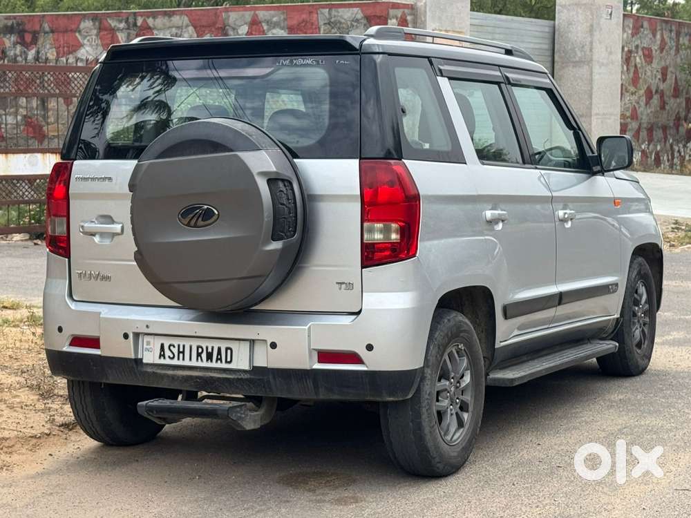 Mahindra Tuv 300 T10 Opt Dual Tone, 2019, Diesel