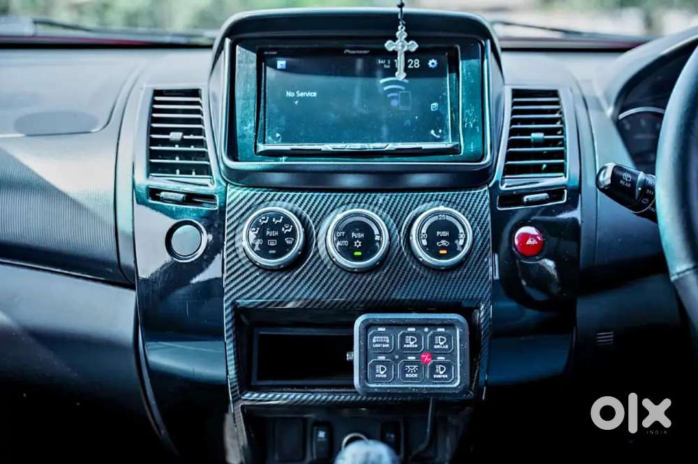 Pajero Sport 2.5 Manual 4x4 Diesel Offroad Spec Modified