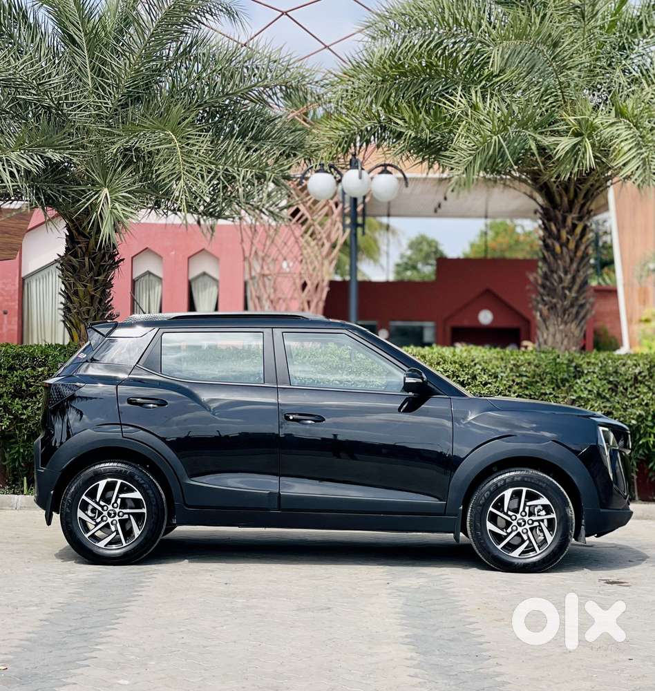 Mahindra Xuv 3xo Ax5 Ds Mt, 2025, Diesel