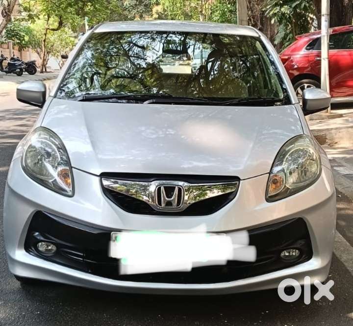 Honda Brio V Automatic, 2014, Petrol