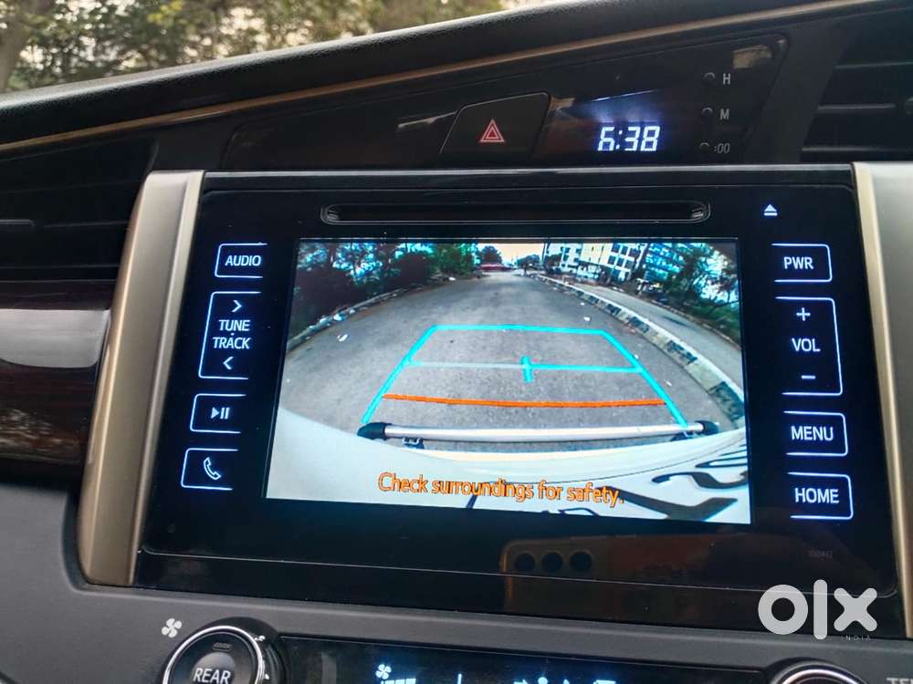 Toyota Innova Crysta 2.4 V 8 Str, 2016, Diesel