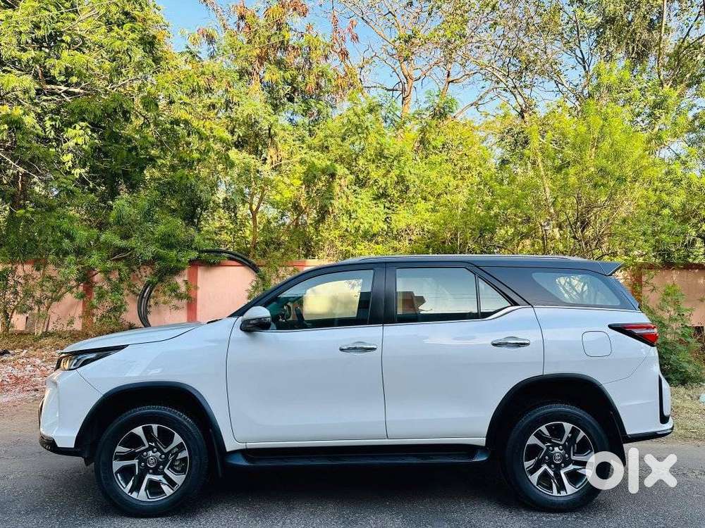 Toyota Fortuner Legender 4x2 At 2.8, 2025, Diesel