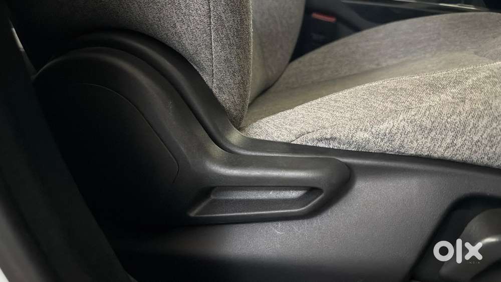 Tata Curvv Pure Plus S 1.2 Revotron Petrol 7dca, 2025, Petrol