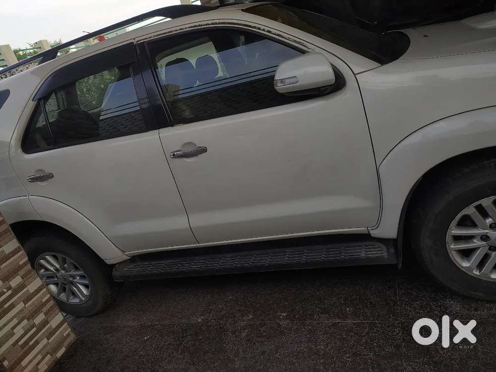 Toyota Fortuner Diesel 2012