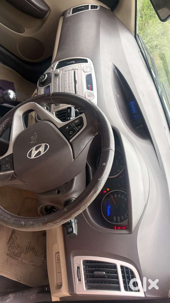 Hyundai I20 1.2 Sportz Option, 2011, Petrol