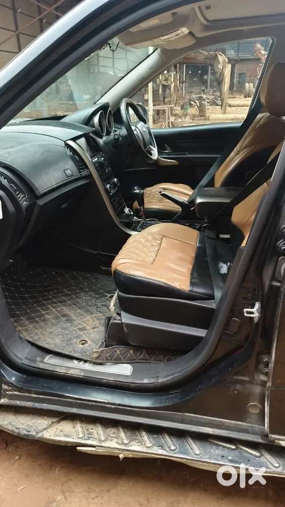 Mahindra Xuv500 2020 Diesel 166799 Km Driven