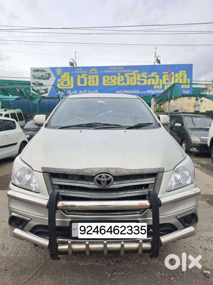 Toyota Innova 2.5 G (diesel) 8 Seater, 2014, Diesel