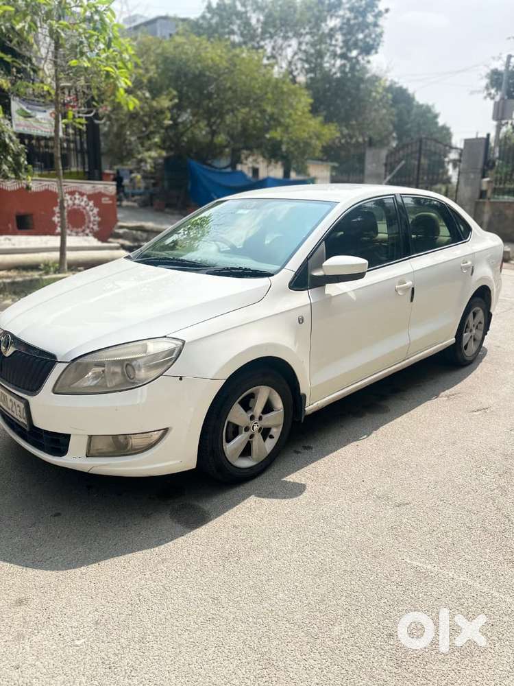 Skoda Rapid 1.6 Mpi Ambition, 2012, Diesel