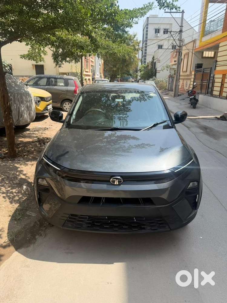 Tata Nexon 2025 Petrol 13500 Km Driven