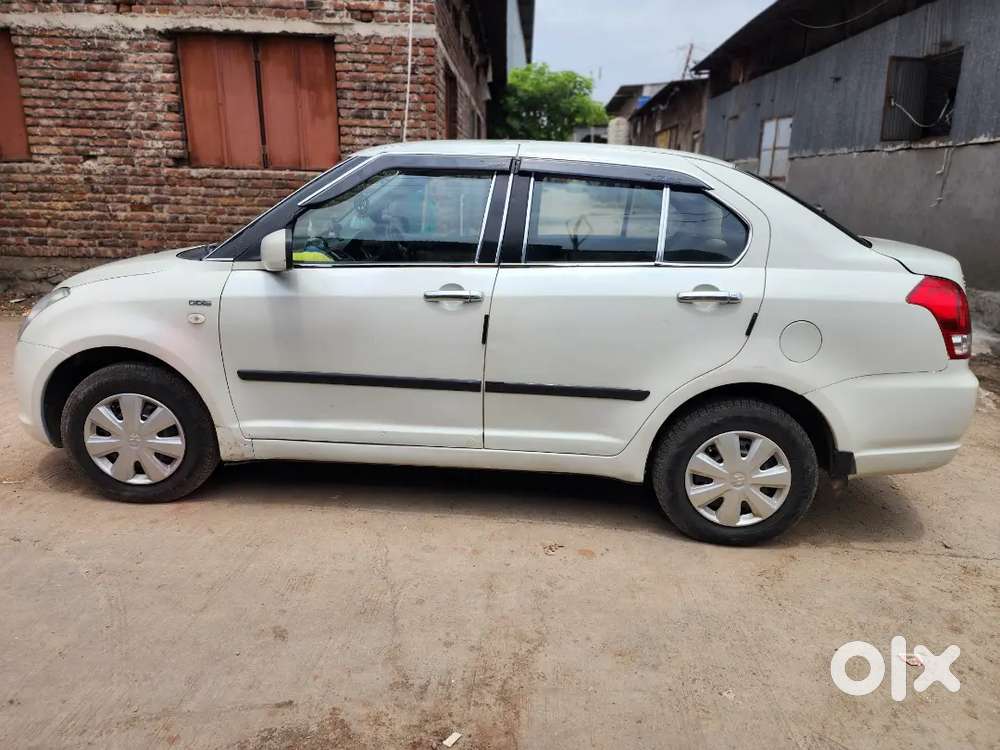 Swift Dzire Model 2010 Second Owner Malegaon Rto Paper Clear Hai