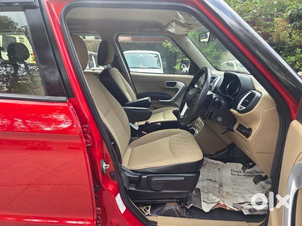 Mahindra Tuv 300 T10 Dual Tone, 2018, Diesel