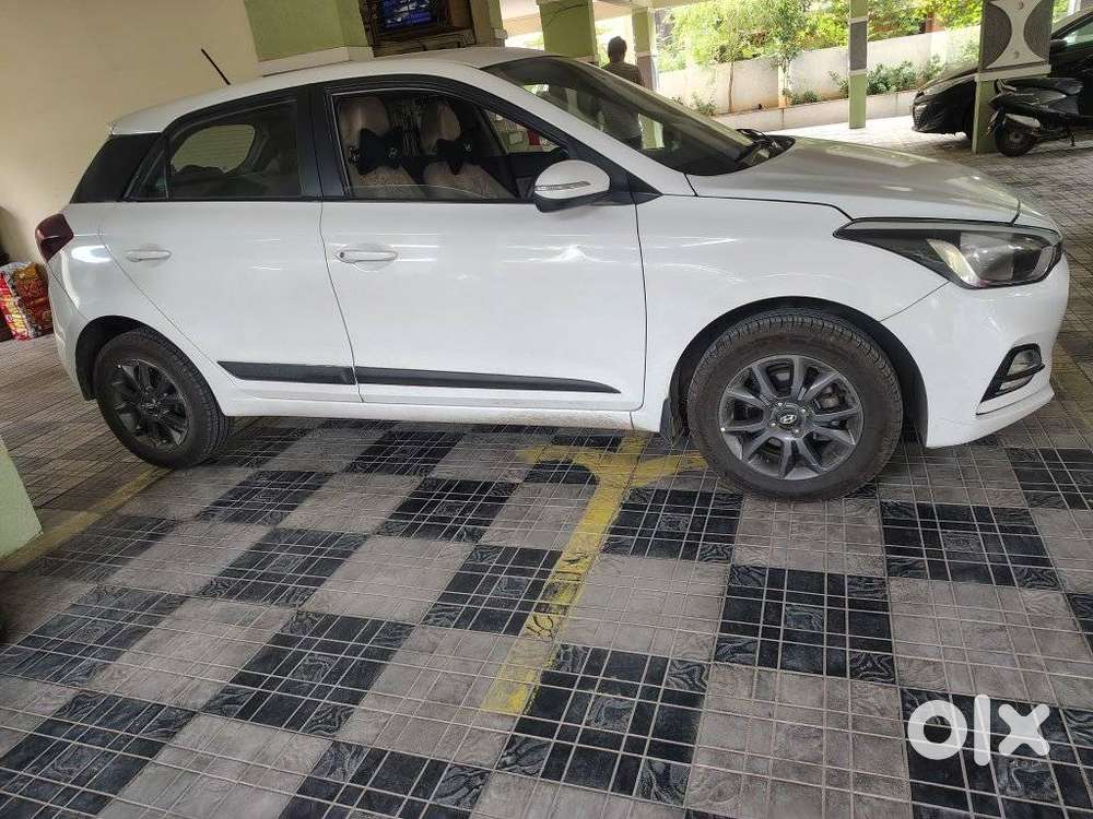 Hyundai Elite I20 Sportz Plus, 2020, Petrol