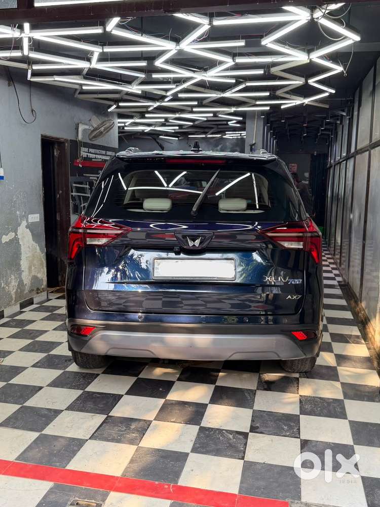Mahindra Xuv700 2.0 Ax 7 Petrol At Str, 2022, Petrol