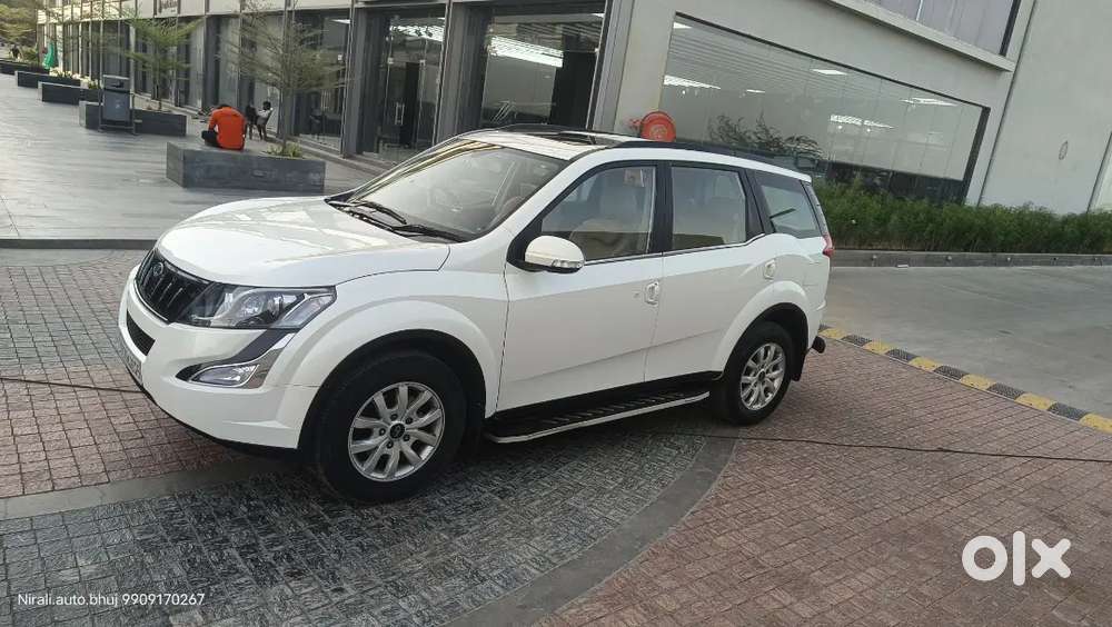 Mahindra Xuv500 2017 Diesel 32000 Km