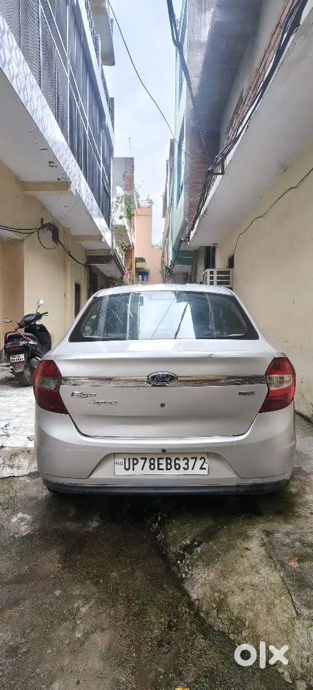 Ford Aspire Titanium Blu 2015