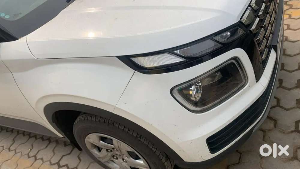 Hyundai Venue Petrol 2022