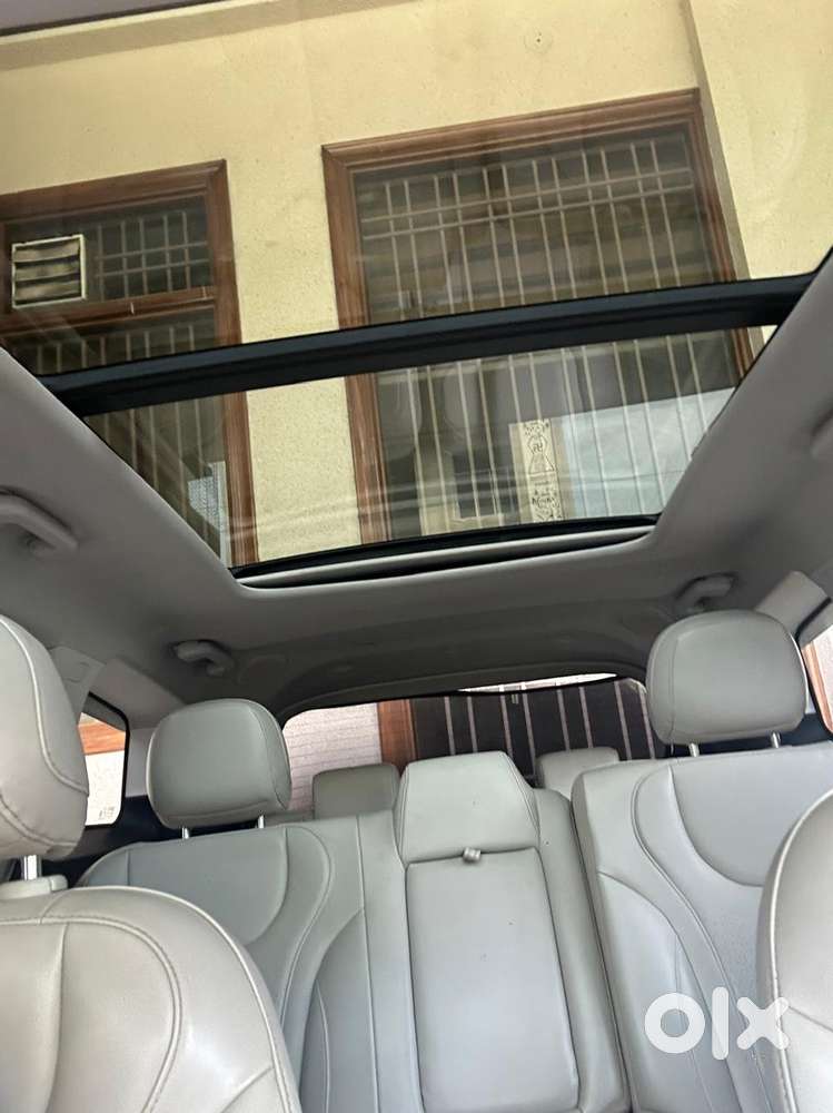 Mahindra Xuv700 2.2 Ax 7 Diesel At Luxury Pack Str, 2022, Diesel