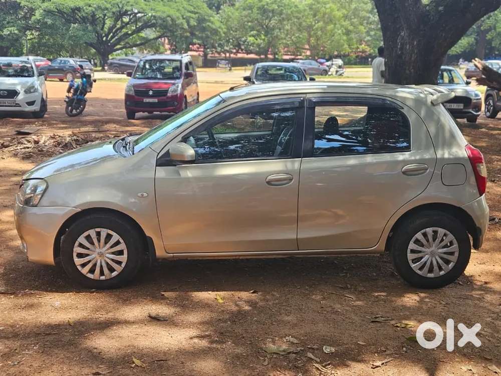 Re Registered Toyota Etios Liva 2013 Diesel Well Maintained