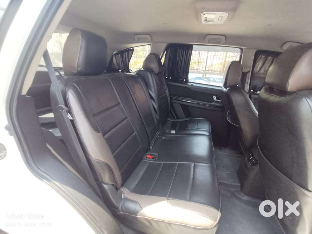 Tata Hexa 2.2 Xe 4x2 7 Str, 2018, Diesel