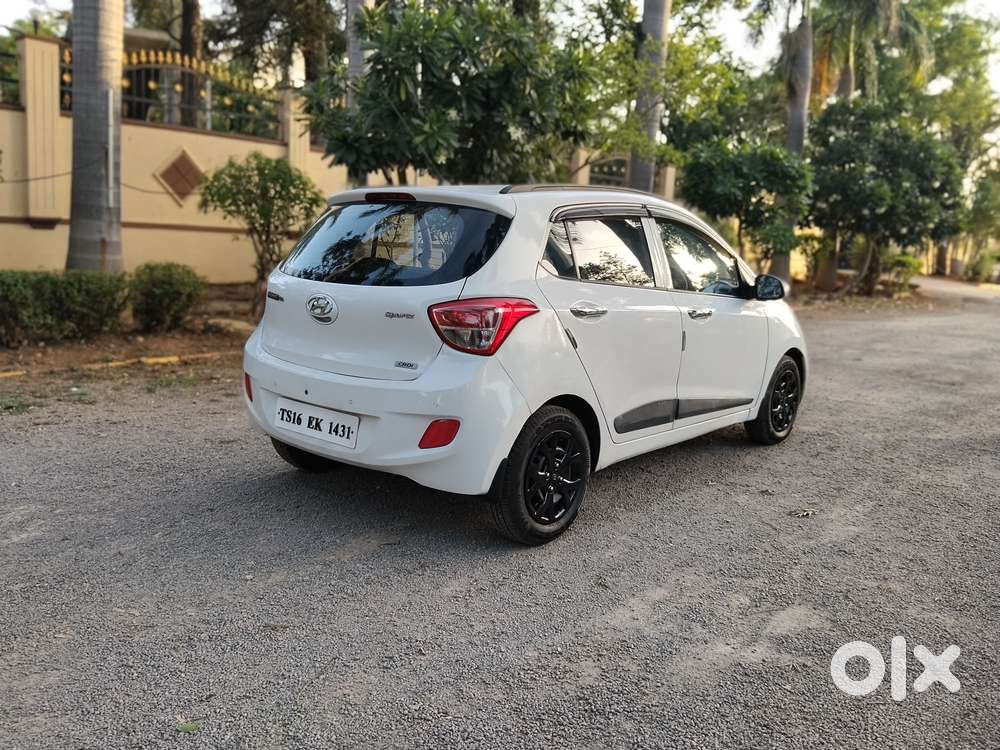 Hyundai Grand I10 Sportz, 2016, Diesel