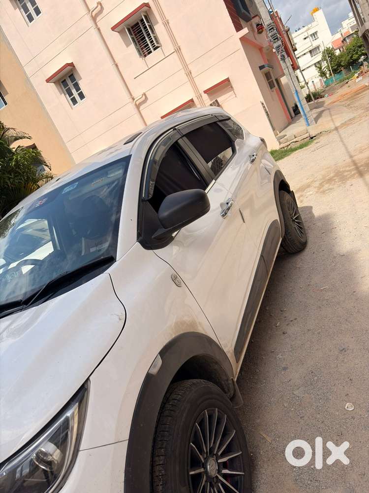 Renault Triber Petrol 2024