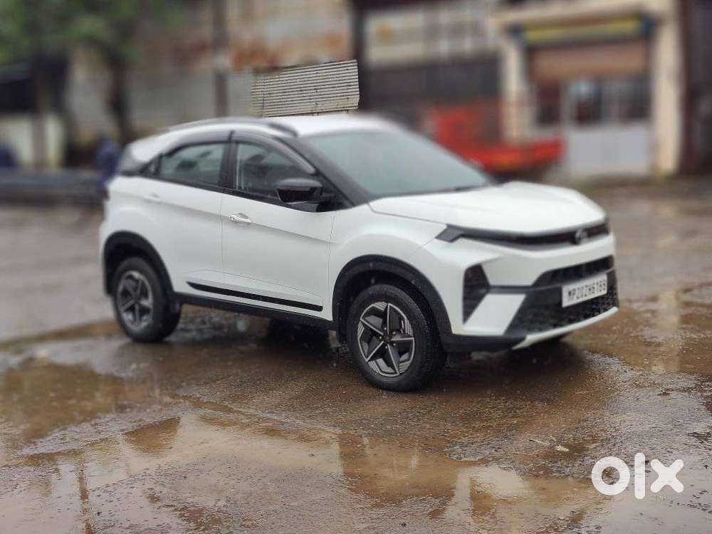 Tata Nexon Creative Plus 1.2 Revotron Petrol 6 Mt, 2023, Petrol