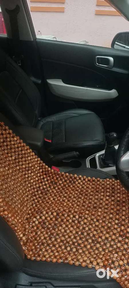 Hyundai Venue 2023 Petrol 45000 Km Driven