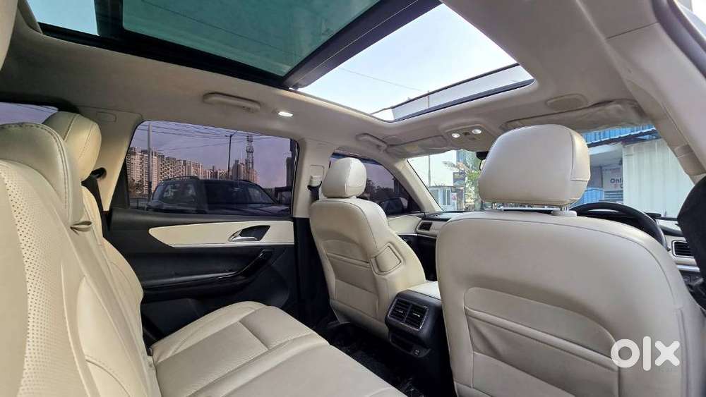 Mahindra Xuv700 2.2 Ax 7 Diesel Mt Luxury Pack Str, 2024, Diesel