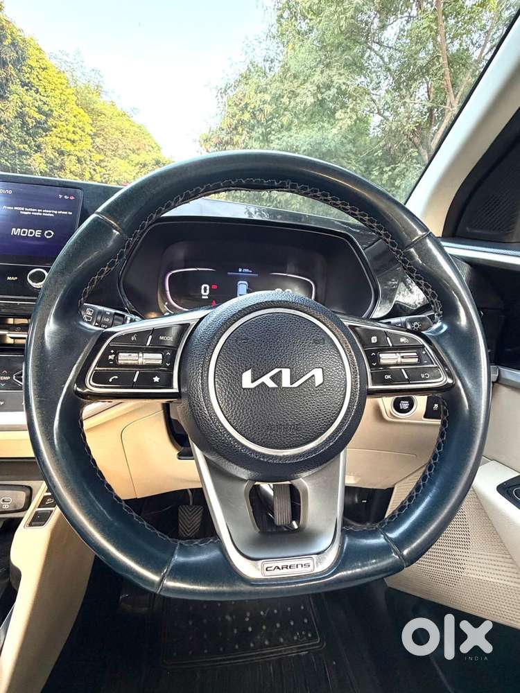 Kia Carens G1 4.6mt Luxury Plus 7, 2022, Petrol