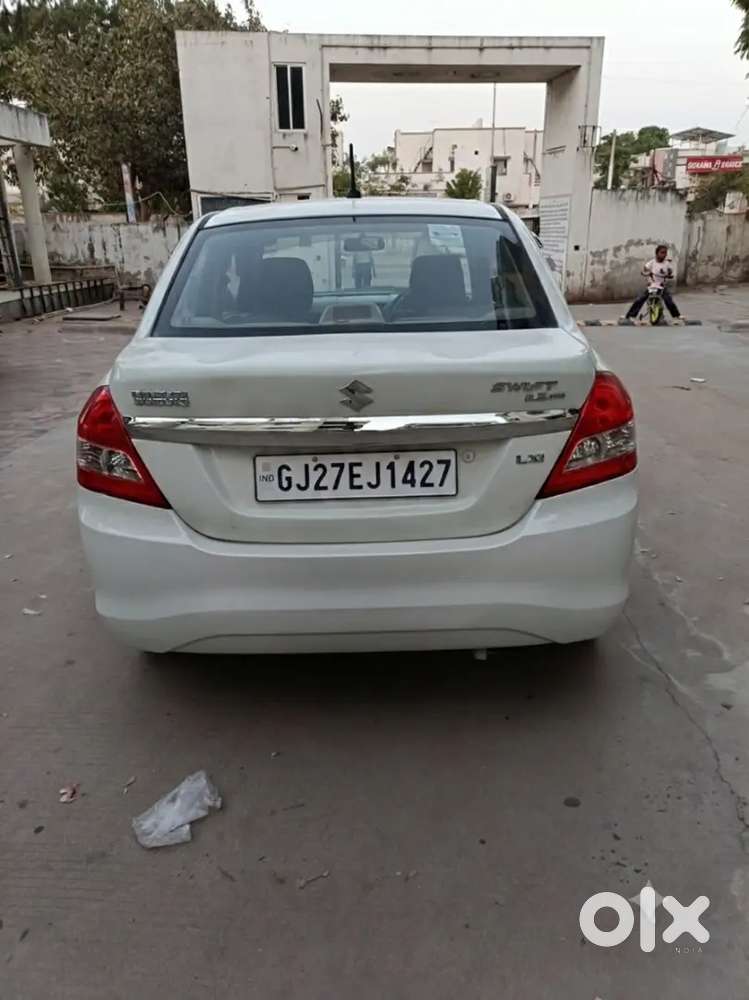 Maruti Suzuki Dzire 2017 Cng & Hybrids 81000 Km Driven