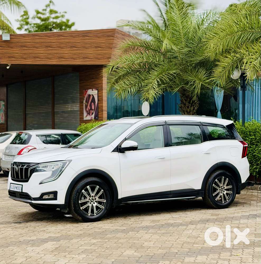 Mahindra Xuv700 2.2 Ax 7 Diesel At Luxury Pack Str Awd, 2023, Diesel