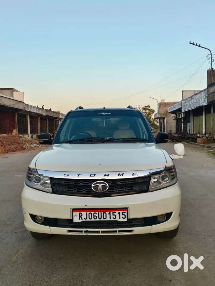 Tata Safari Storme 2016