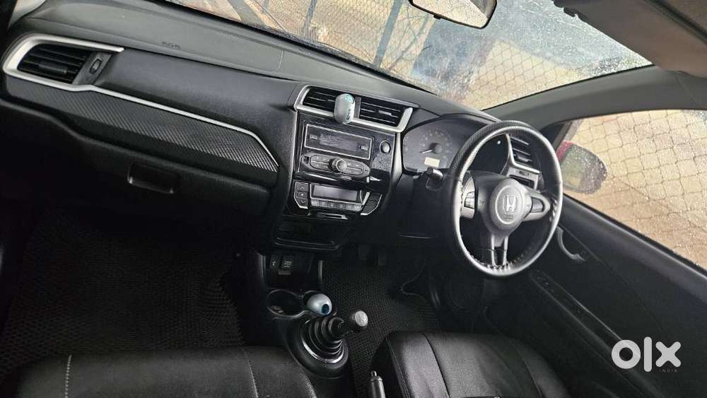 Honda Brio Vx (o) Mt, 2017, Petrol
