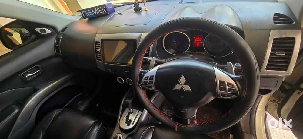 Mitsubishi Outlander Petrol Automatic 2009