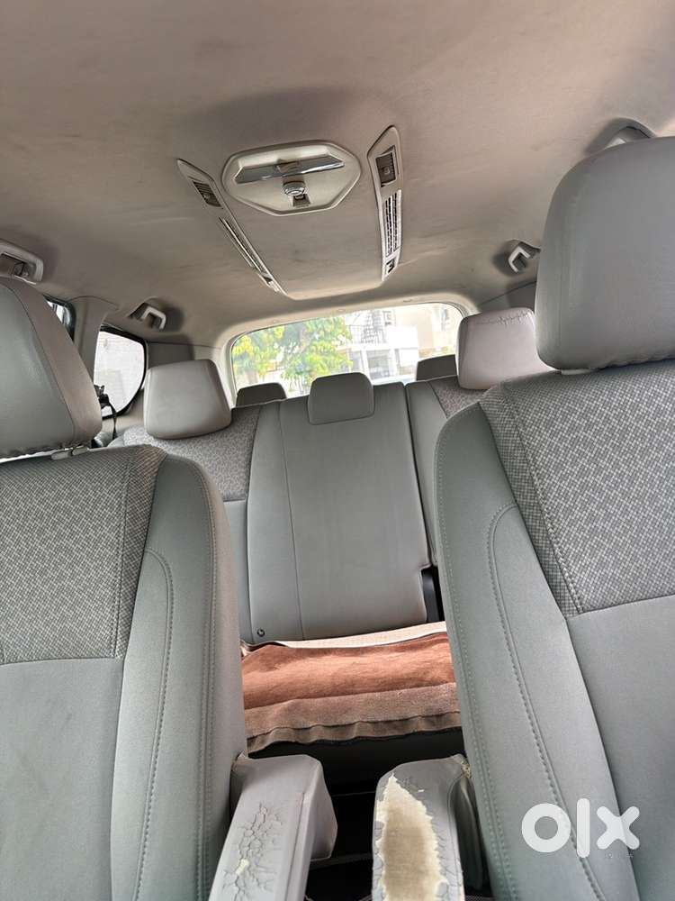 Mahindra Marazzo Diesel 2019