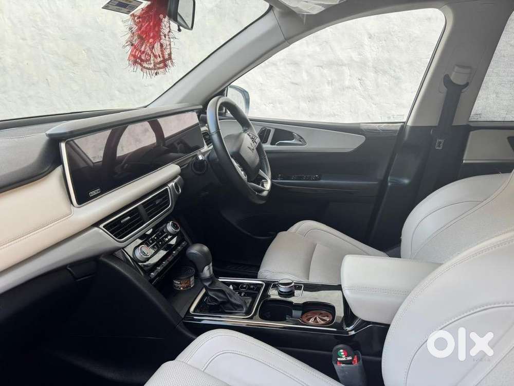 Mahindra Xuv700 2022 Diesel 21000 Km Driven